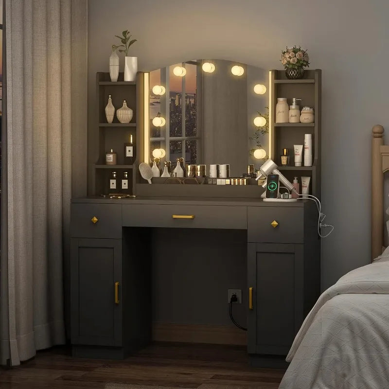 Large Make up Vanity Desk with Mirror and Lights